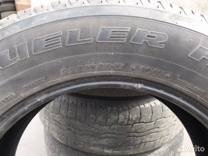 Bridgestone Dueler H/T 687 225/65 R17