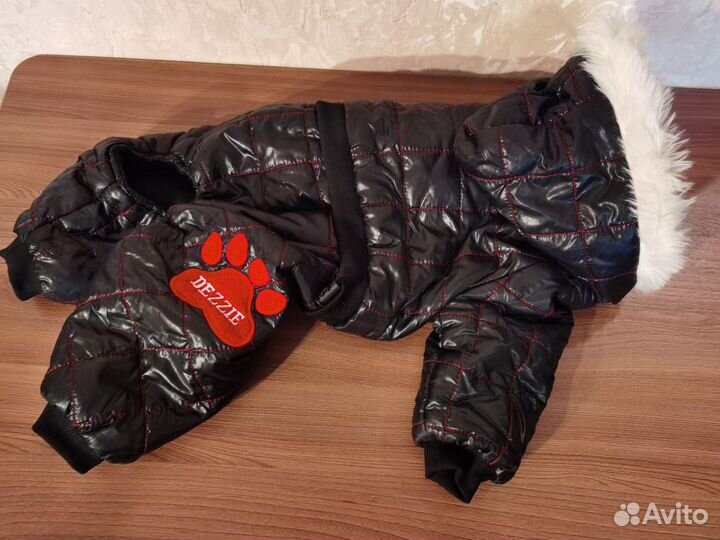 Комбинезон для собачек средних размеров на флисе