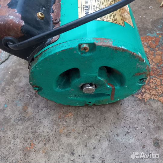 Hot water circulation pump