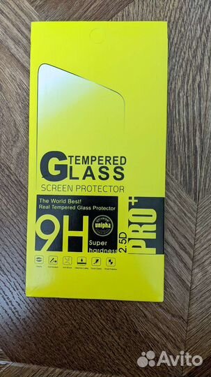 Защитное стекло и гелевая накладка на дисплей