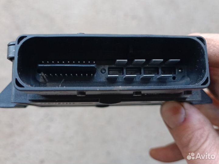 Блок управл стояночным тормозом nissan qashqai j11