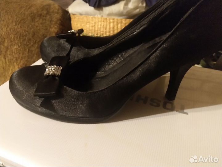 Туфли женские 35 размер черные