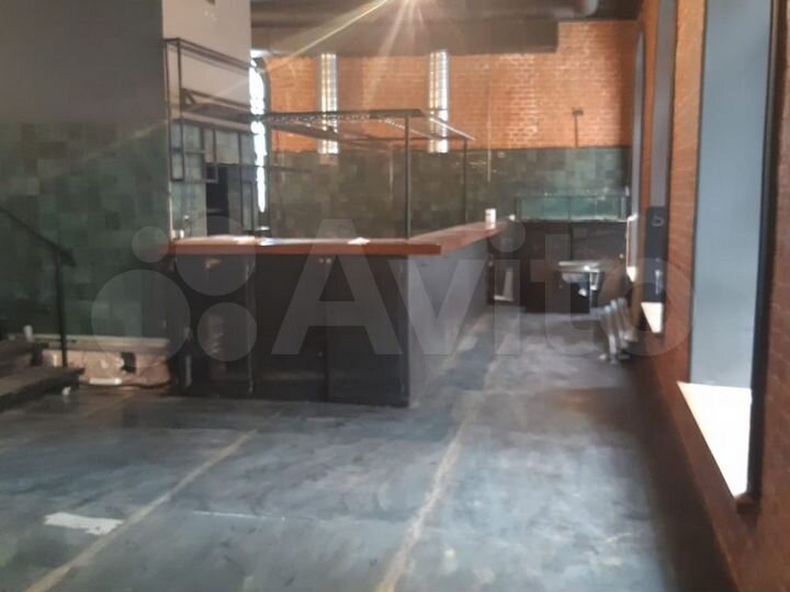 Сдам торговое помещение, 150 м²