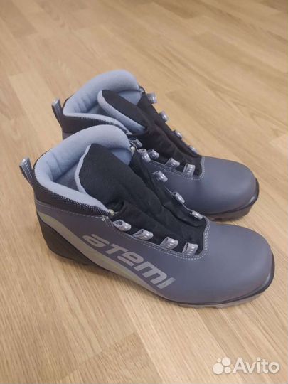 Ботинки лыжные размер 38