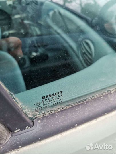 Стекло форточка переднее правое renault scenic 1