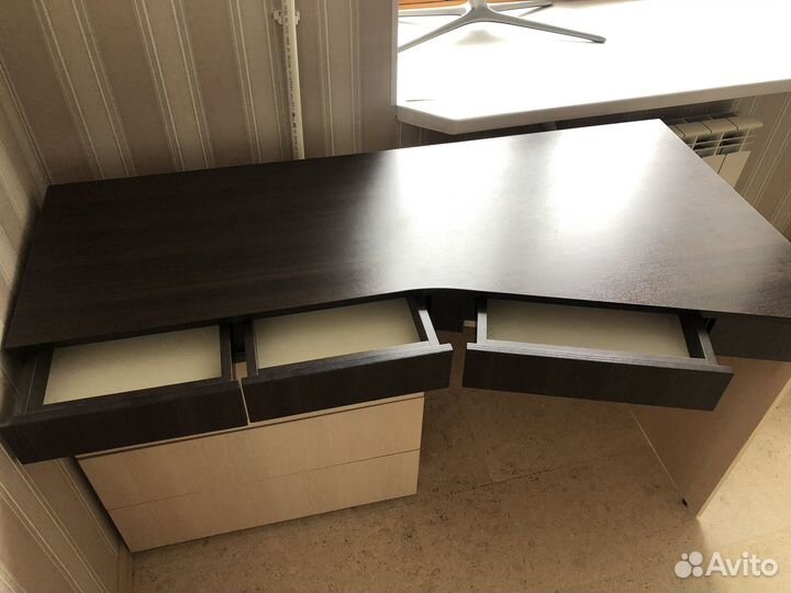 Письменный стол и стул