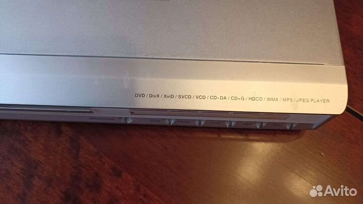 DVD плеер DV721SI