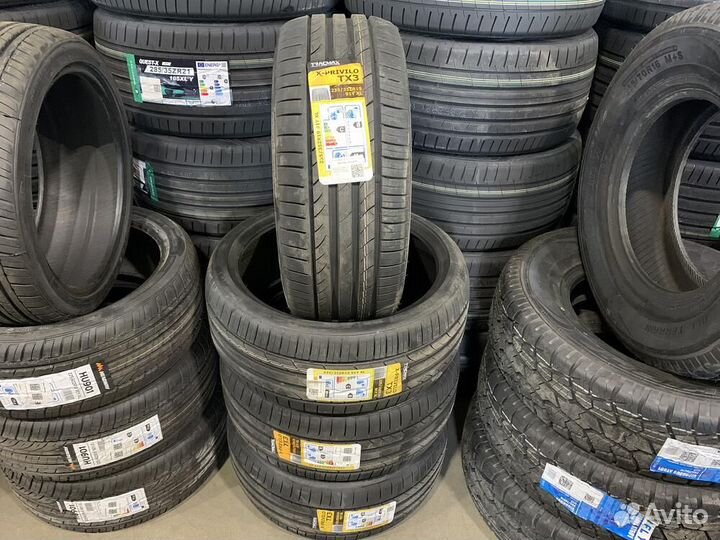 Tracmax X-Privilo TX3 235/35 R19 91Y