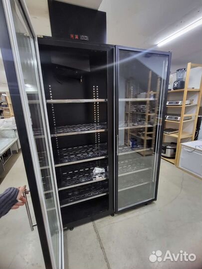 Продам холодильный шкаф