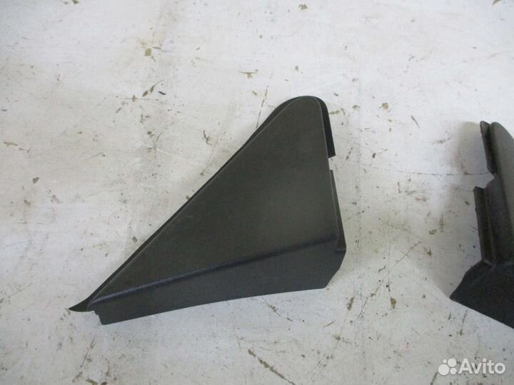 Накладка зеркала наружная Форд Фьюжн 2008г