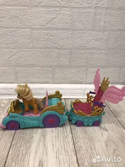 Машинка с прицепом - трон для пони