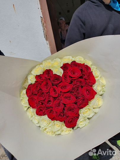 Розы с доставкой 51 шт