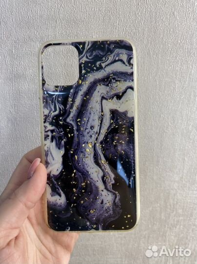 Чехол на iPhone 11