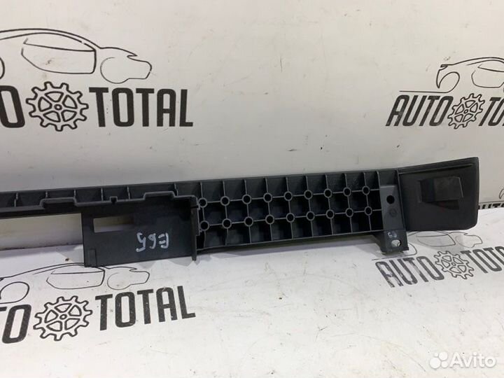 Накладка торпедо Bmw 745 E65 N62B44 2004