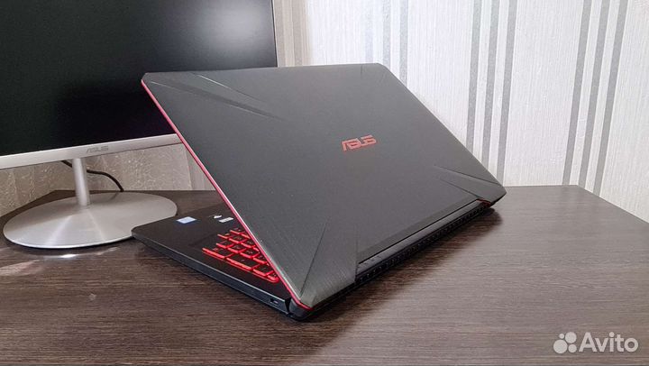 Asus TUF/Core i5/GTX1060/SSD/IPS