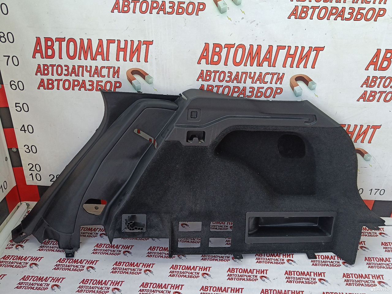 Обшивка багажника правая Exeed RX Эксид RX