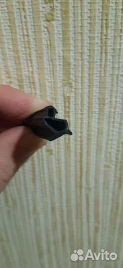 Уплотнитель для пластиковых окон и дверей 228