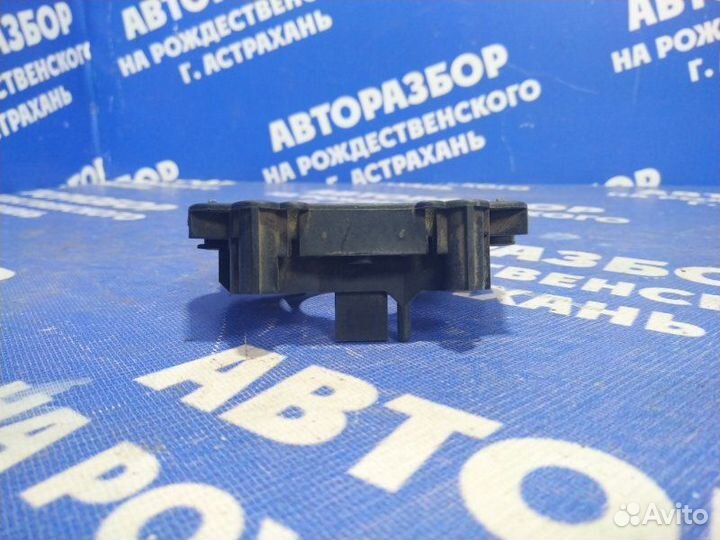 Крепление подрулевых переключателей Chevrolet