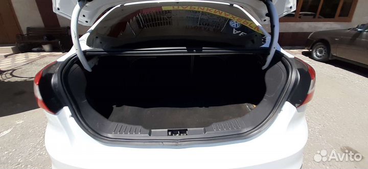 Ford Focus 2.0 AMT, 2012, битый, 278 000 км