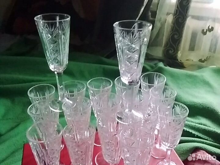Хрустальные рюмки