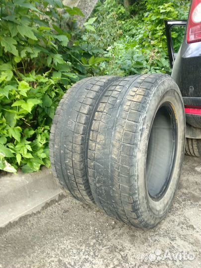 Bridgestone Blizzak Revo GZ 215/65 R16 98S