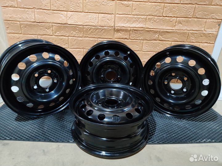 Штампованные диски R15