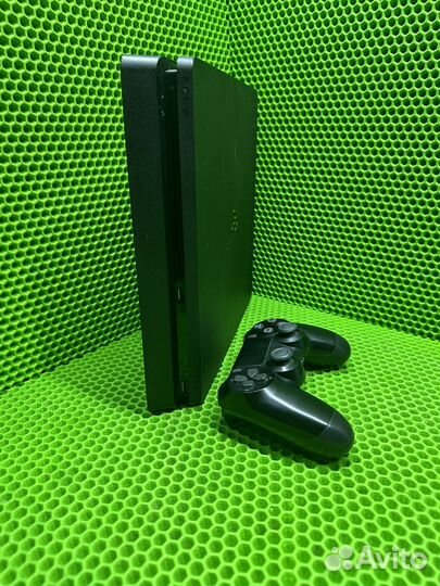 Sony PS4 slim 500gb один джойстик +игры