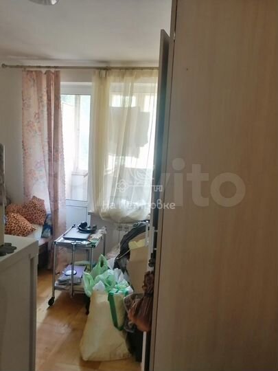 Комната 19 м² в 9-к., 1/9 эт.