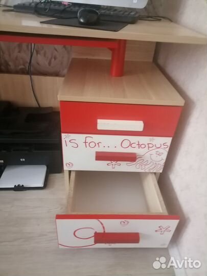 Компьютерный стол