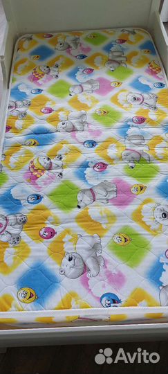 Детская кровать IKEA раздвижная с матрасом