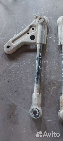 Рычаг передний Nissan Skyline v35