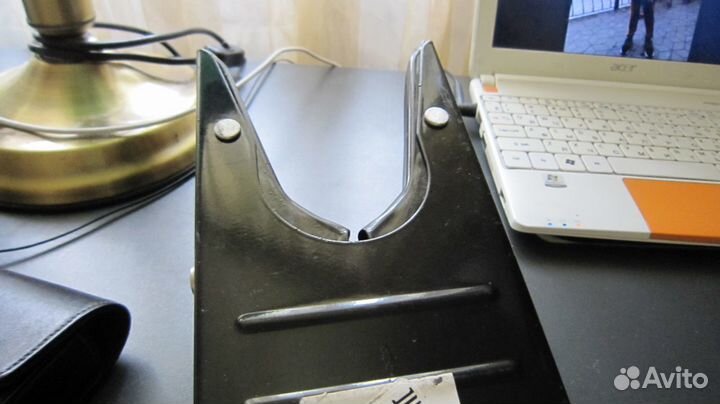 Жук-Денщик или Холуй - Подставка для снятия сапог