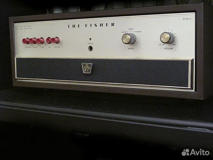 The Fisher X 101C. 220V