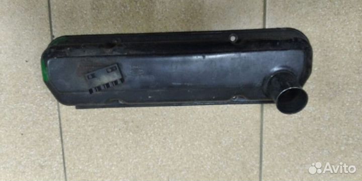 Крышка клапанная Форд Фиеста мк3 1.1