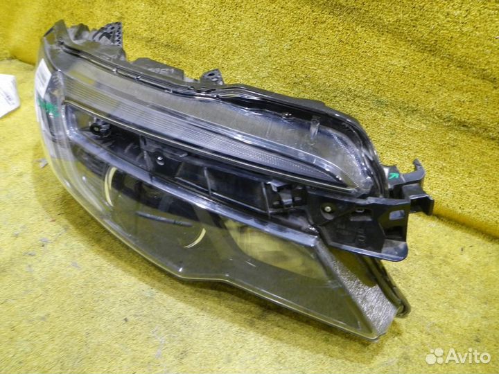 Фара правая Honda Pilot 3 (2015-2018) LED
