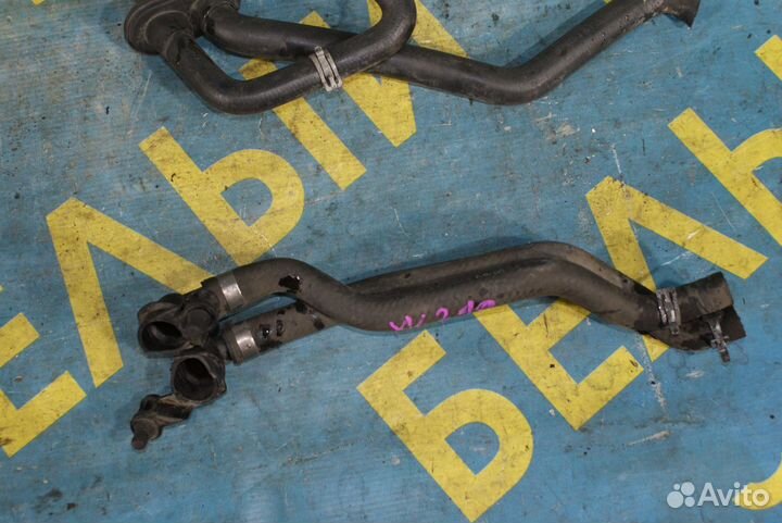 Тосольный патрубок Mercedes-Benz W210