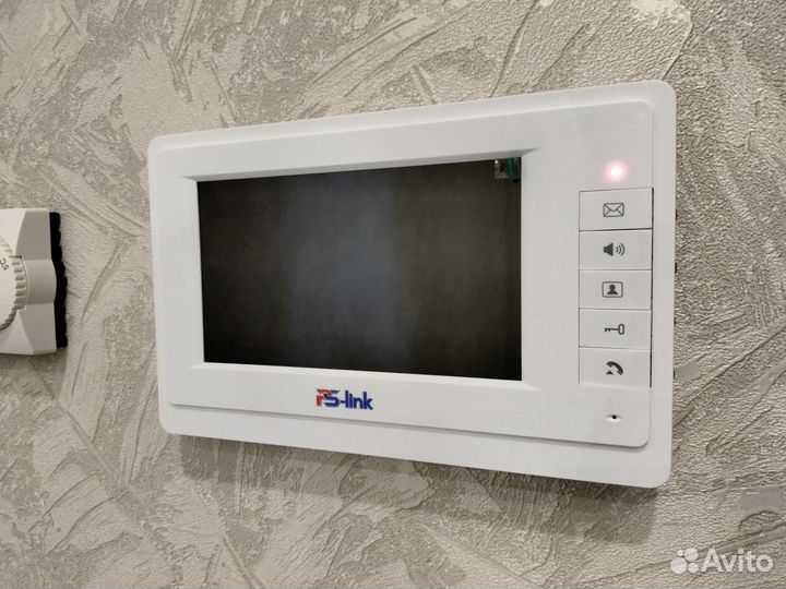 Домофоны и системы контроля доступа