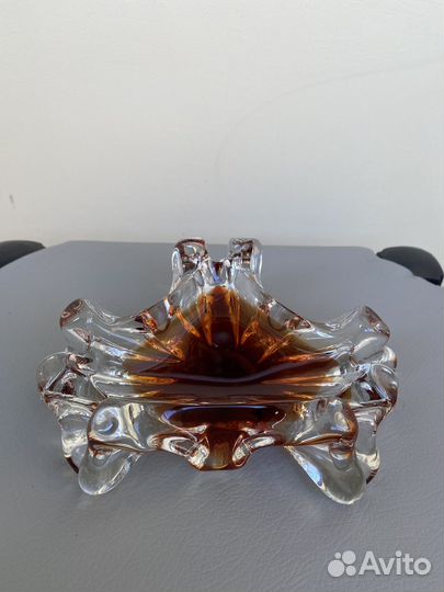 Пепельница стекло