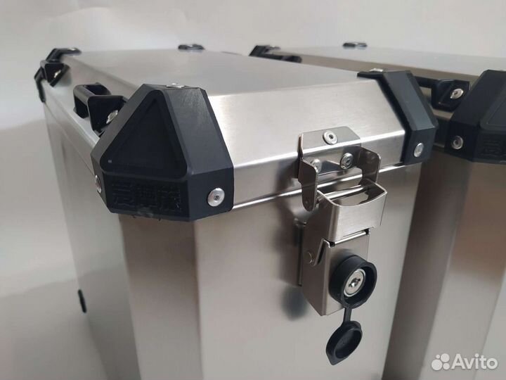 Кофры боковые для мотоциклов 29л