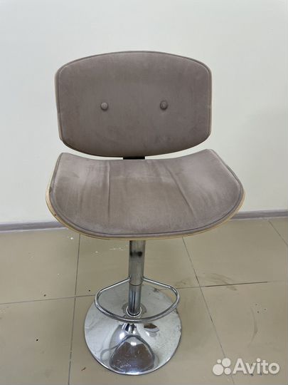 Барное кресло