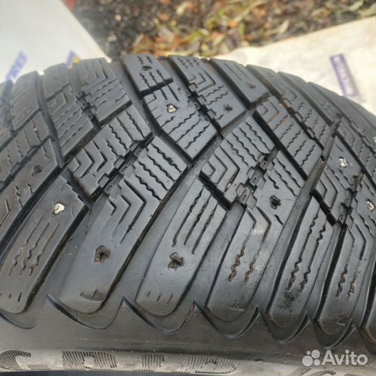 Goodyear Ultragrip Ice Arctic 205/55 R16