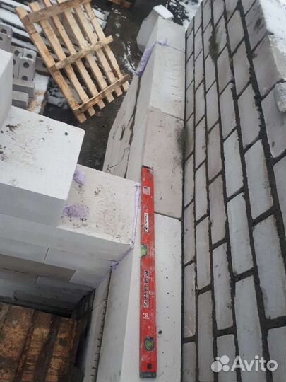 Услуги каменщиков, плотников