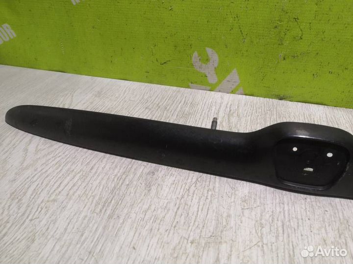 Накладка двери багажника Пежо 206