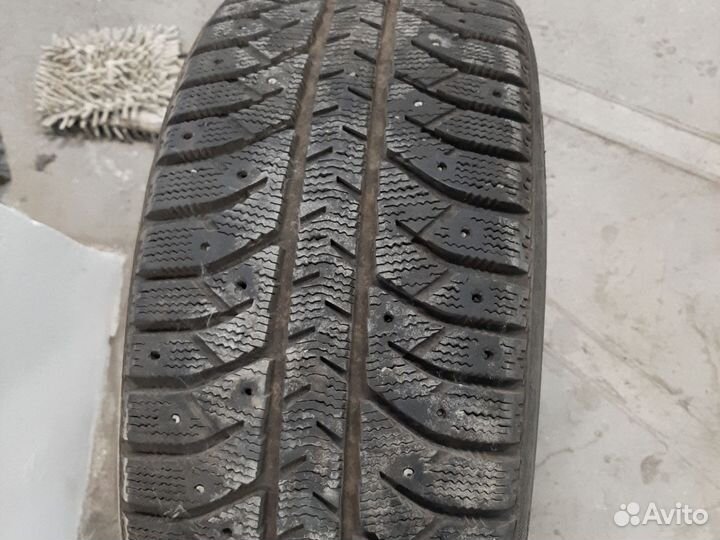 Bridgestone Ice Cruiser 7000 225/40 R18