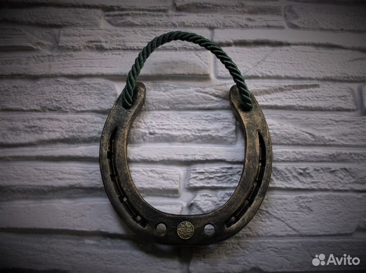 Подкова подарок в дом *Алатырь*.Оберег