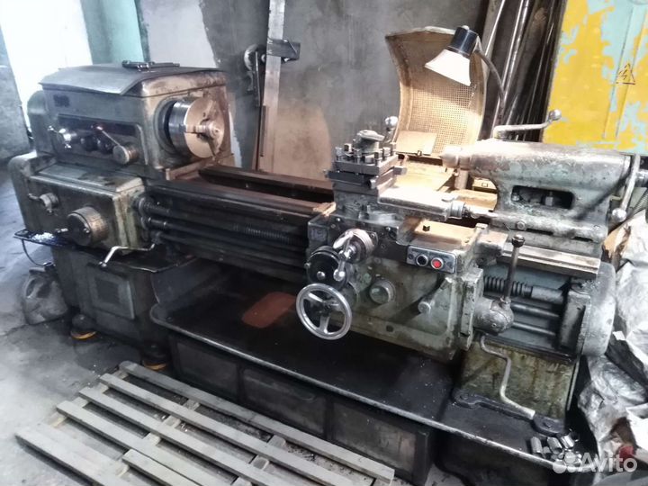 Токарный станок 1К62 рабочий