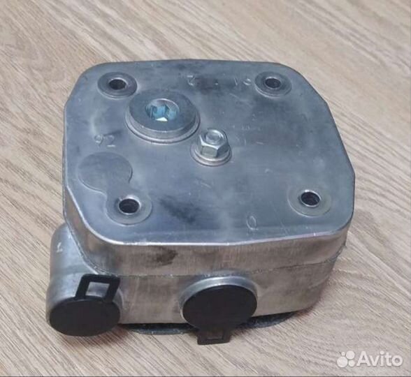 Компрессорная головка