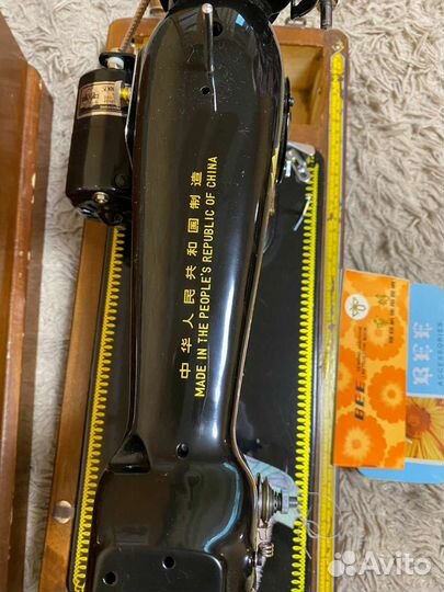 Машина швейная,с электроприводом