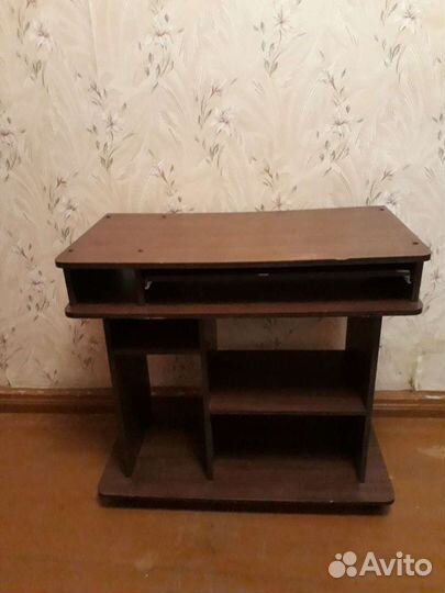 Компьютерный стол