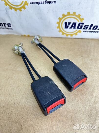 Ответная часть ремня безопасности VW New Beetle A4